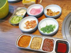 -明洞阿姨·韩式酱蟹烤肉·创意料理(三元桥店)