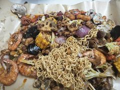 -老东镇啤酒屋海鲜加工·蒸汽海鲜·海鲜烧烤(台东店)