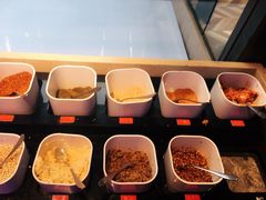 自助调料区-热火朝天鲜切牛肉火锅(南强街巷店)