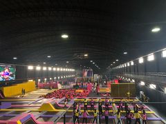 -嘿哟动霸CHUA·新潮玩运动娱乐中心·蹦床滑冰团建乐园