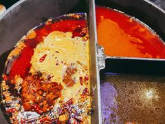 小嫩牛专利T型锅（一锅三吃）-热火朝天鲜切牛肉火锅(南强街巷店)