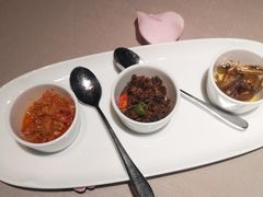 餐前小凉菜三样-荣轩(新荣记环球金融中心店)