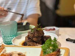 -丰和日丽(瑞虹天地月亮湾店)
