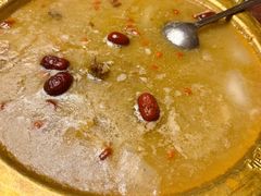 紫铜锅养生羊肉羊杂汤锅-可可大虾武汉土菜大排档(万松园1店)