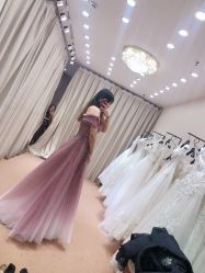 -觅白婚纱礼服馆