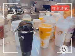-喜茶(北京华贸购物中心店)