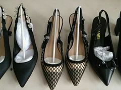 -京伟修鞋洗鞋奢侈品皮具护理店