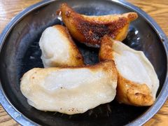 -黄阿姨锅贴大王(万航渡路店)