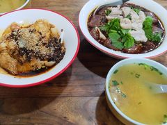 -朱大嘴肥肠血旺(福字街店)