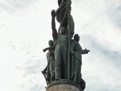 -人民防洪胜利纪念塔