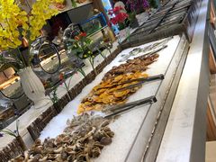 -欢乐时光烤肉火锅自助(龙岩新罗万达店)