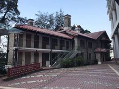 -香港大学