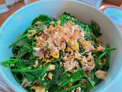 -Chom Cafe and Restaurant