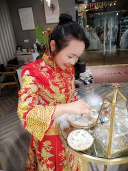 -Lady  Jane高端婚纱礼服馆