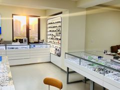 -潘多拉眼镜·蔡司依视路明月(潘家园店)