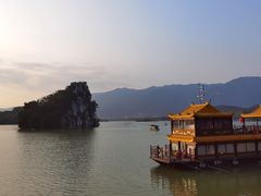 -星湖旅游景区七星岩