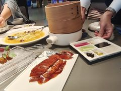 酥不腻烤鸭-小大董·烤鸭(观景餐厅·南京西路店)