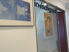 -瑞尔齿科(颐堤港诊所)