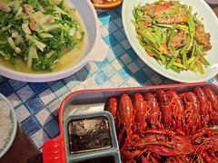 -川流不息·地道川菜·小龙虾(新松江路店)