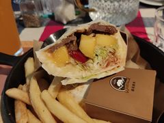 芒果牛肉卷饼-遇见西木美式餐厅(体育路店)