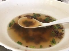 黄记馄饨王(中山中路店)-街头顶黄记馄饨王(中山中路店)