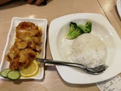 -佰搭果·广式茶餐厅(西华路店)