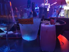 -TZ House音乐现场(来福士中心店)