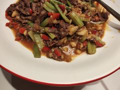 鲜炒黄牛肉-渔歌湘宴