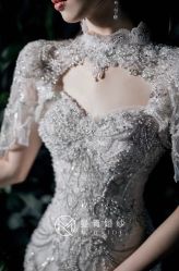 -曼青婚纱礼服馆