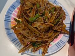 -嗨辣小聚·盘锦河蟹·海鲜烧烤龙虾(盘锦十年好店)