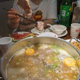 炒饭有点辣,上菜比较快。就是现切牛肉有点慢