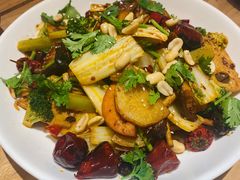 素麻辣香锅-朵朵开素食餐厅(后宰门街店)