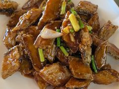 -虹海圣肉饼店家常菜馆