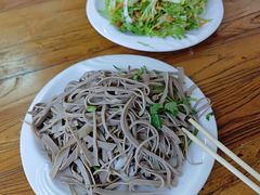 -溢心园香河肉饼总店