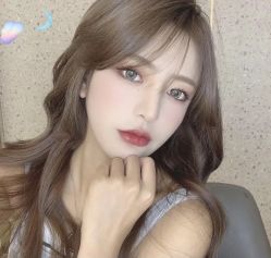 -AYO SALON