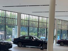 -上德宝骏宝马5S店