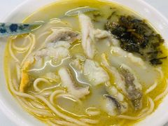 -明呈黄鱼面馆(斜土路店)