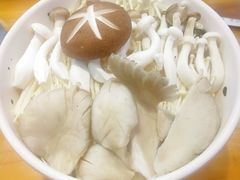 -风情丽江斑鱼火锅(孙家沟西南路80号店)