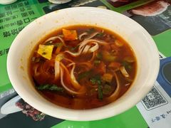 一口香-令氏家外家周秦食府(高新店)