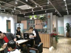 -Mentor Hair Salon