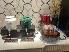 -浅深(世茂滨江精品店)