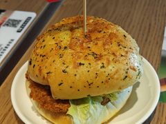 招牌秘制鸡腿堡-必胜客(积水潭店)