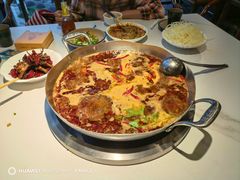 -张大胡子鱼头火锅酒楼(长益路店)