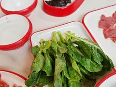 -毛辣果·贵州红酸汤牛肉火锅(西单店)