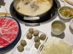 -三人行骨头王火锅(长寿店)