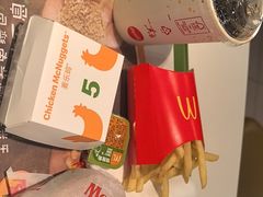 -麦当劳(上海虹桥站30B检票口楼上)