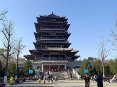 -泉城广场