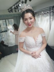 -雪莉美妆婚纱馆