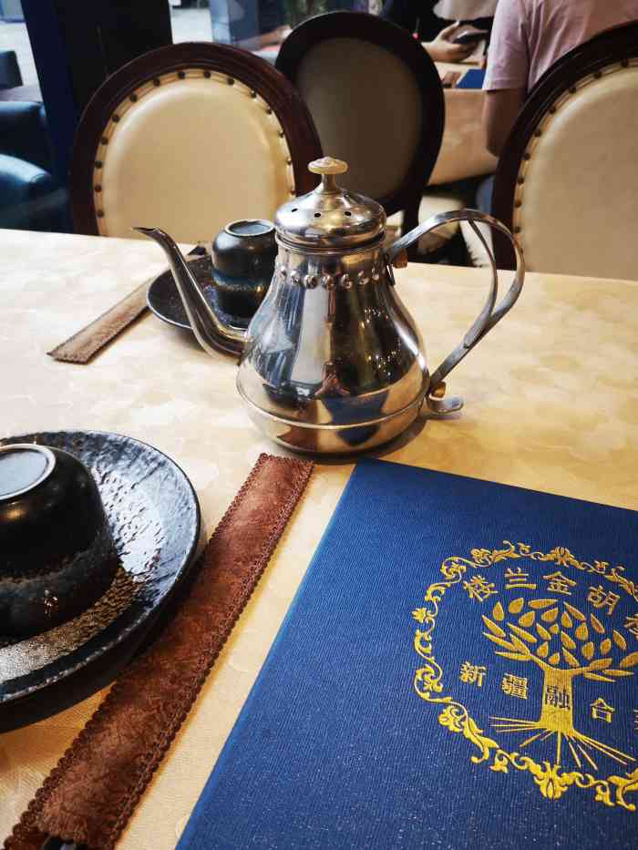 新疆金胡杨美食餐厅