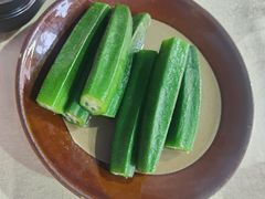 -猪三哥肥肠鸡川菜小炒